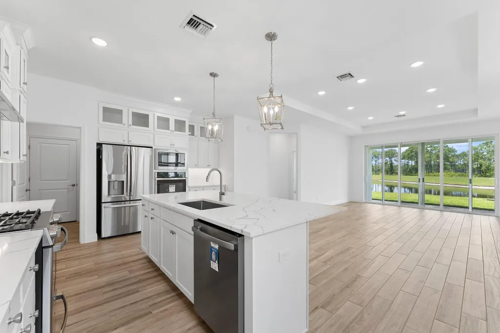6172 NW Tuckaway Avenue Port St Lucie FL 34987