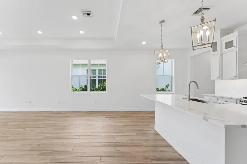 6172 NW Tuckaway Avenue Port St Lucie FL 34987