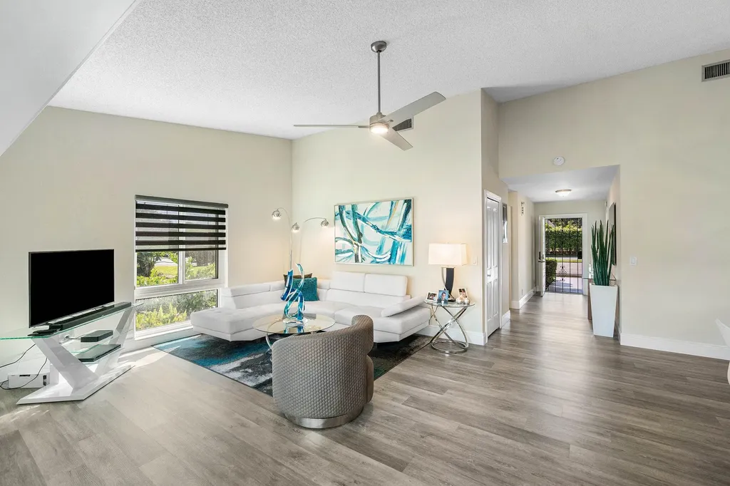 732 Lago Road Delray Beach FL 33445