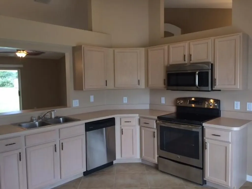 3832 SW Hale Street Port St Lucie FL 34953