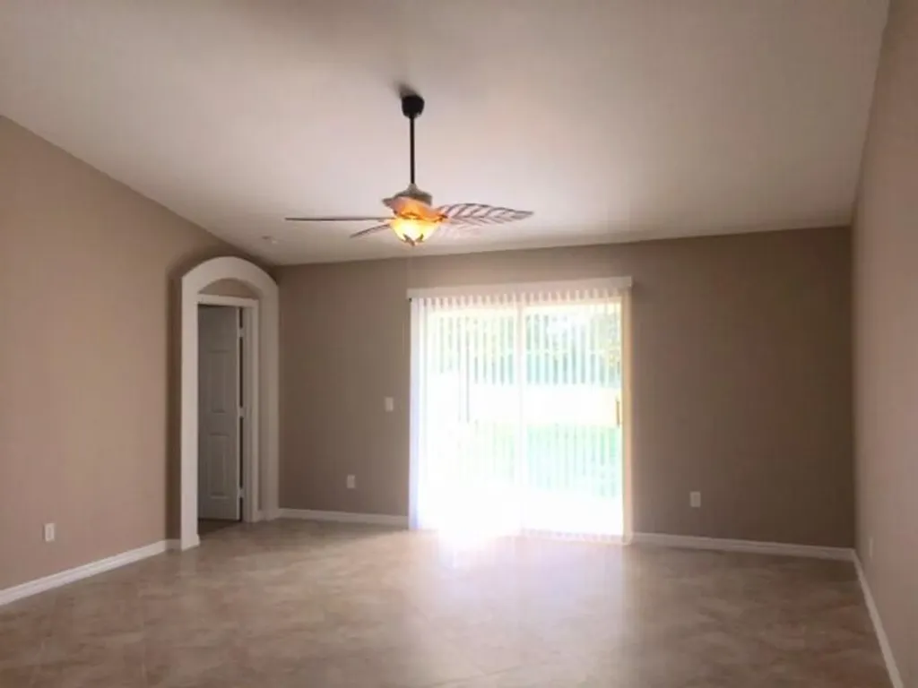 3832 SW Hale Street Port St Lucie FL 34953