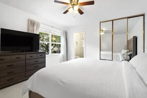 18 Amherst Court Royal Palm Beach FL 33411