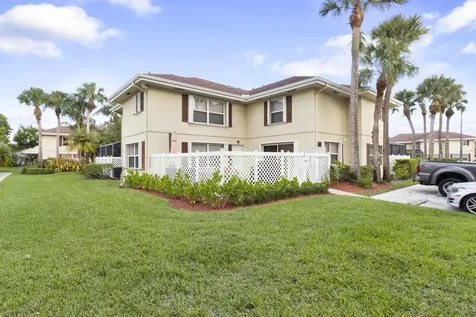 18 Amherst Court Royal Palm Beach FL 33411