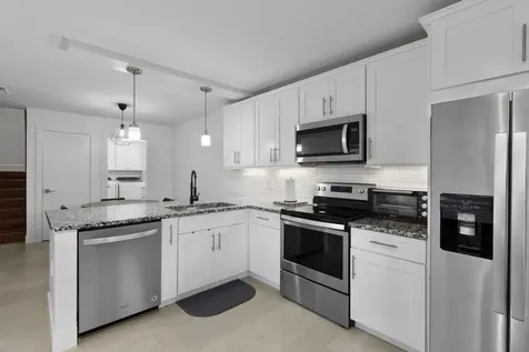 18 Amherst Court Royal Palm Beach FL 33411