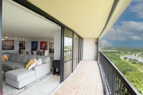 2450 Presidential Way West Palm Beach FL 33401