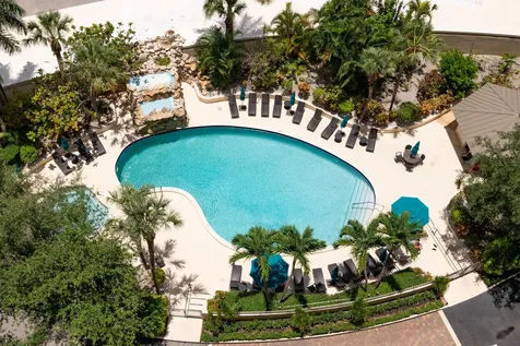 2450 Presidential Way West Palm Beach FL 33401