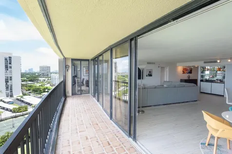 2450 Presidential Way West Palm Beach FL 33401