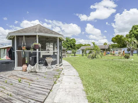 1040 Lissie Lane Okeechobee FL 34974