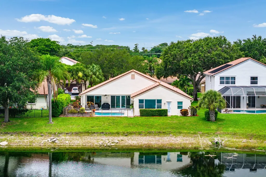 7350 NW 68 Avenue Parkland FL 33067