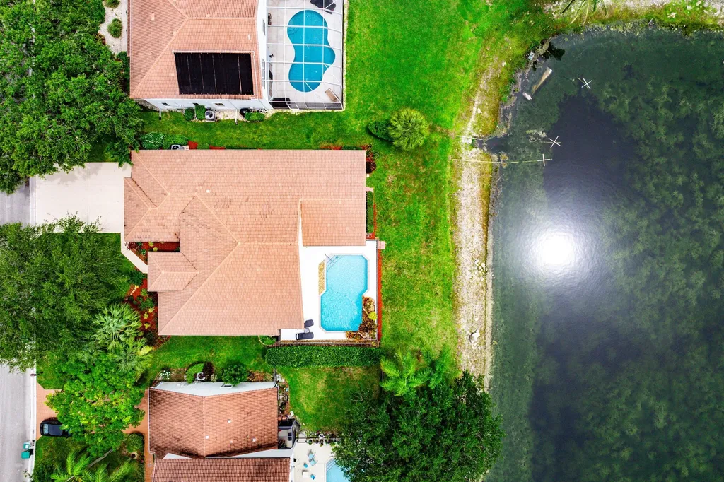 7350 NW 68 Avenue Parkland FL 33067
