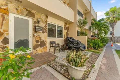 8956 Collins Avenue Surfside FL 33154