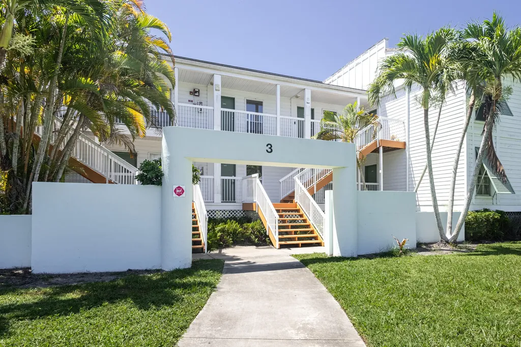 184 Cypress Point Drive Palm Beach Gardens FL 33418