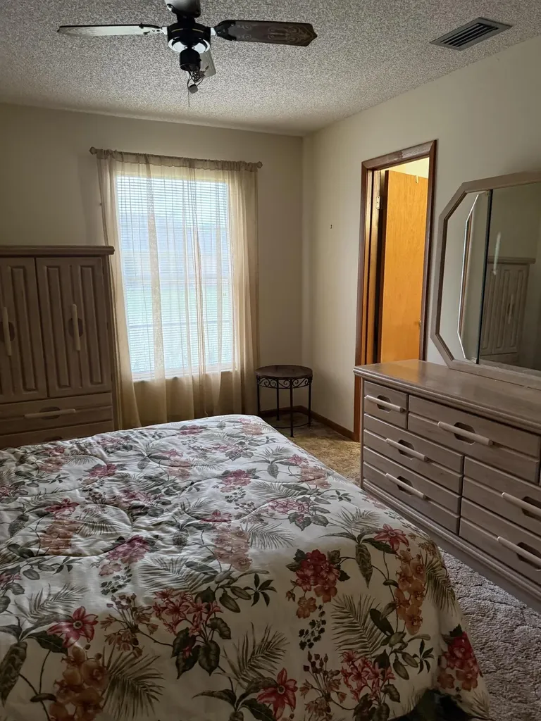 529 SW Violet Avenue Port St Lucie FL 34983