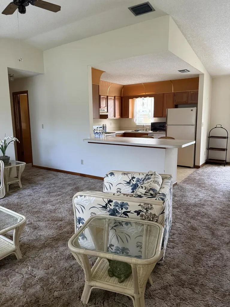 529 SW Violet Avenue Port St Lucie FL 34983