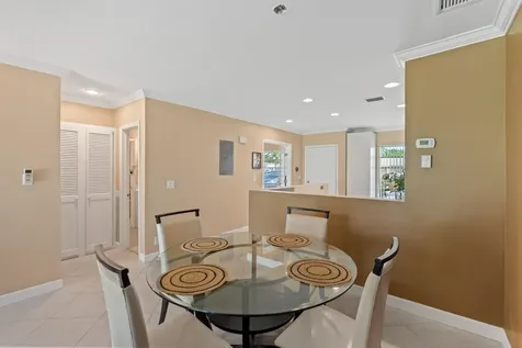 8666 Bella Vista Drive Boca Raton FL 33433