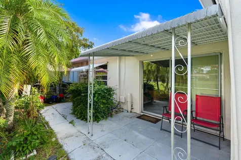 8666 Bella Vista Drive Boca Raton FL 33433
