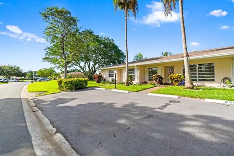8666 Bella Vista Drive Boca Raton FL 33433