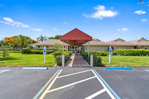 8666 Bella Vista Drive Boca Raton FL 33433