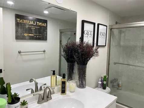 3031 NE 51st Street Fort Lauderdale FL 33308