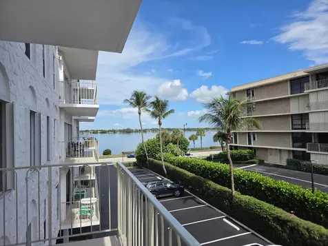 3230 S Ocean Boulevard Palm Beach FL 33480