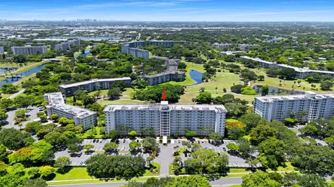 3510 Oaks Way Pompano Beach FL 33069