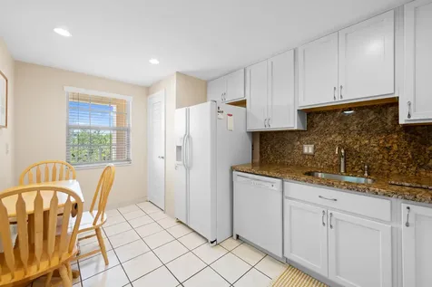 3510 Oaks Way Pompano Beach FL 33069