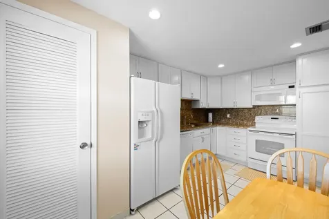 3510 Oaks Way Pompano Beach FL 33069