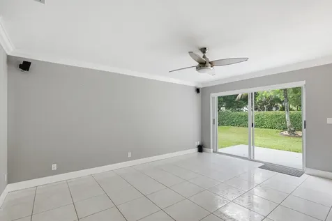 18241 NW 8th Street Pembroke Pines FL 33029