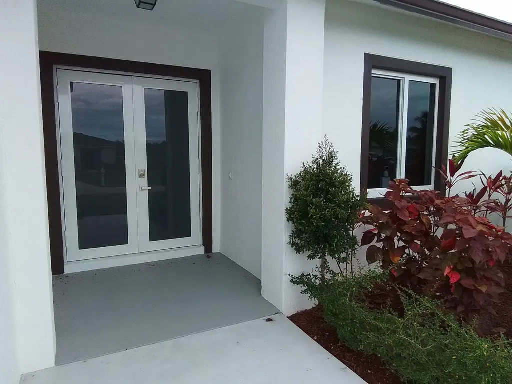 1258 SW Santiago Avenue Port St Lucie FL 34953