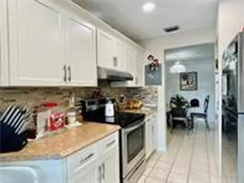2800 Riverside Drive Coral Springs FL 33065