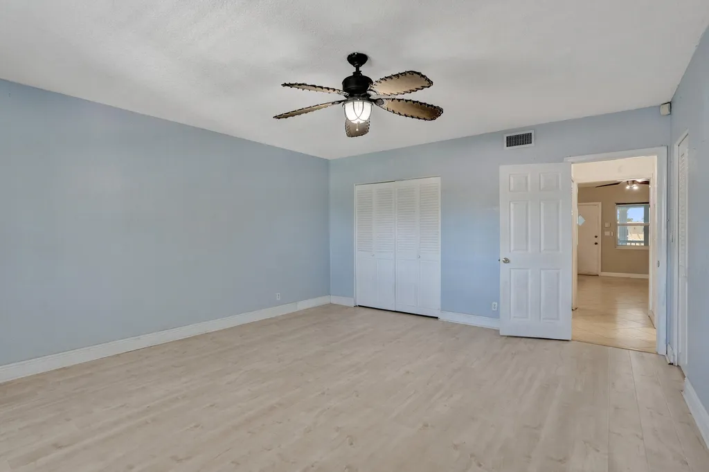 2734 NE 27th Court Lighthouse Point FL 33064
