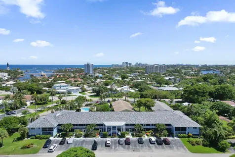 2734 NE 27th Court Lighthouse Point FL 33064