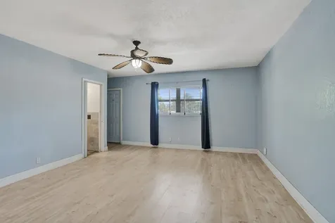2734 NE 27th Court Lighthouse Point FL 33064