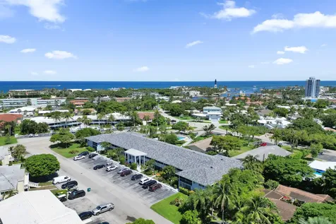 2734 NE 27th Court Lighthouse Point FL 33064