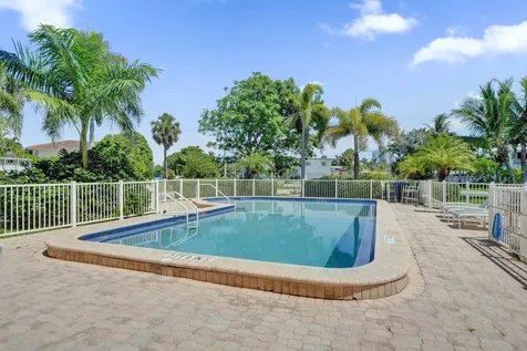 2734 NE 27th Court Lighthouse Point FL 33064