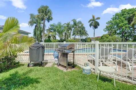 2734 NE 27th Court Lighthouse Point FL 33064