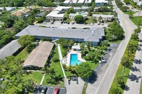 2734 NE 27th Court Lighthouse Point FL 33064
