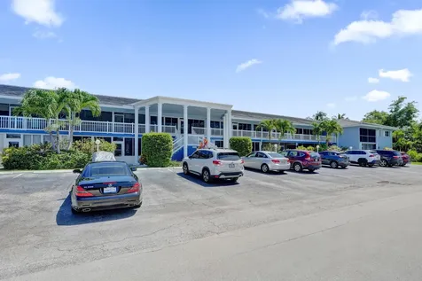 2734 NE 27th Court Lighthouse Point FL 33064