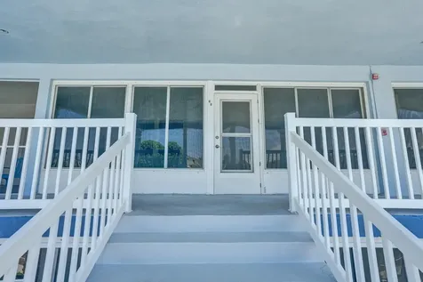 2734 NE 27th Court Lighthouse Point FL 33064