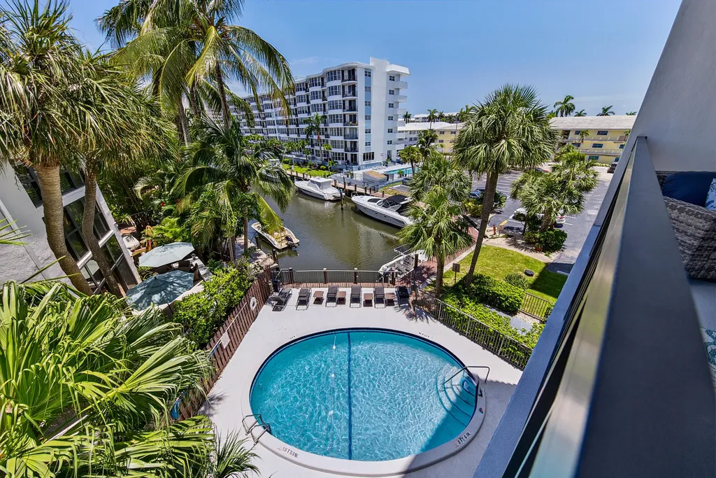 4800 Bayview Drive Fort Lauderdale FL 33308