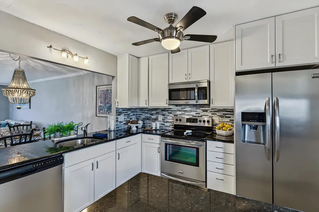 4800 Bayview Drive Fort Lauderdale FL 33308