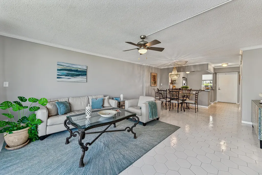 4800 Bayview Drive Fort Lauderdale FL 33308