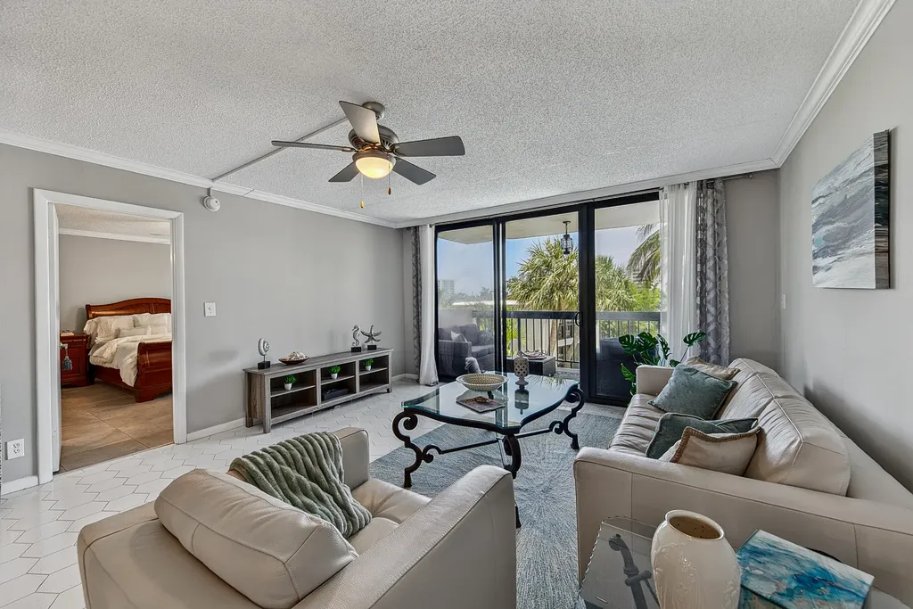 4800 Bayview Drive Fort Lauderdale FL 33308