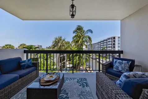 4800 Bayview Drive Fort Lauderdale FL 33308