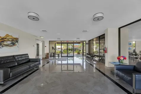4800 Bayview Drive Fort Lauderdale FL 33308