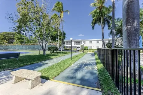 6207 Bay Club Drive Fort Lauderdale FL 33308