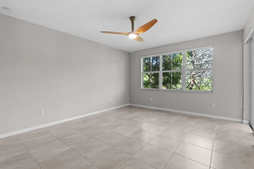 5319 Falcon Trail Davie FL 33314