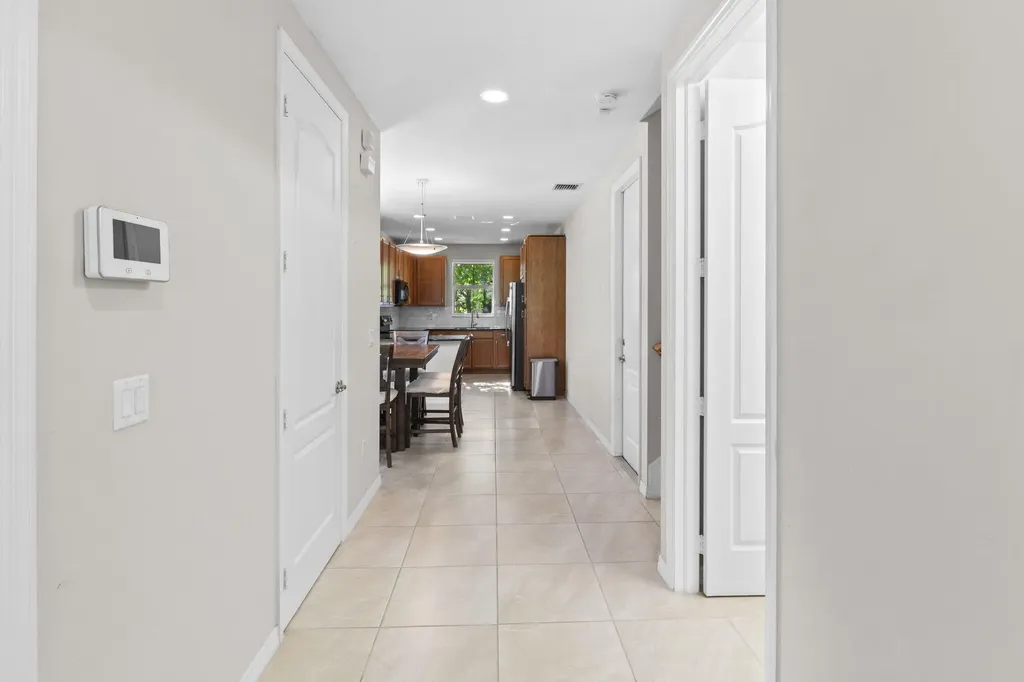 5319 Falcon Trail Davie FL 33314