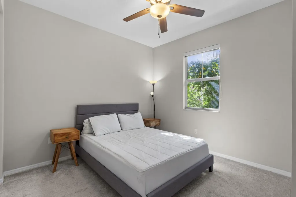 5319 Falcon Trail Davie FL 33314