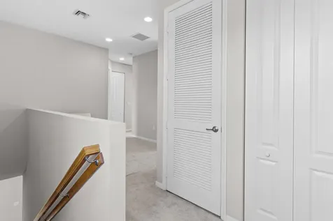 5319 Falcon Trail Davie FL 33314